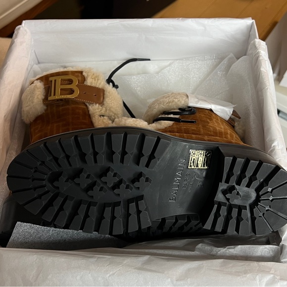 [SOLD] Balmain Ranger Romy Shearling Monogram Combat Boots - Picture 7 of 7